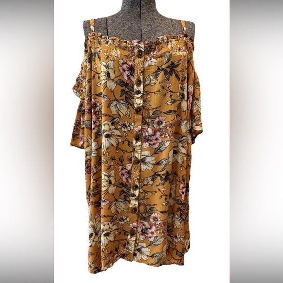 Torrid size 3 yellow floral‎ off shoulder cold shoulder ladies short flutter top - Picture 1 of 15
